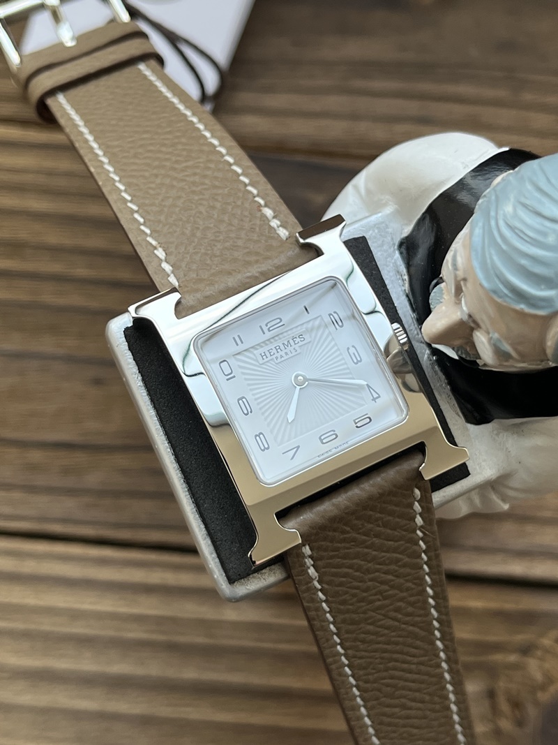 BV공장 에르메스 Hermes H Hour 26MM (시계)