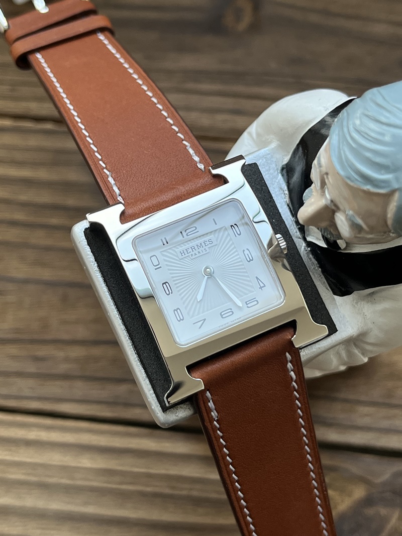 BV공장 에르메스 Hermes H Hour 26MM (시계)