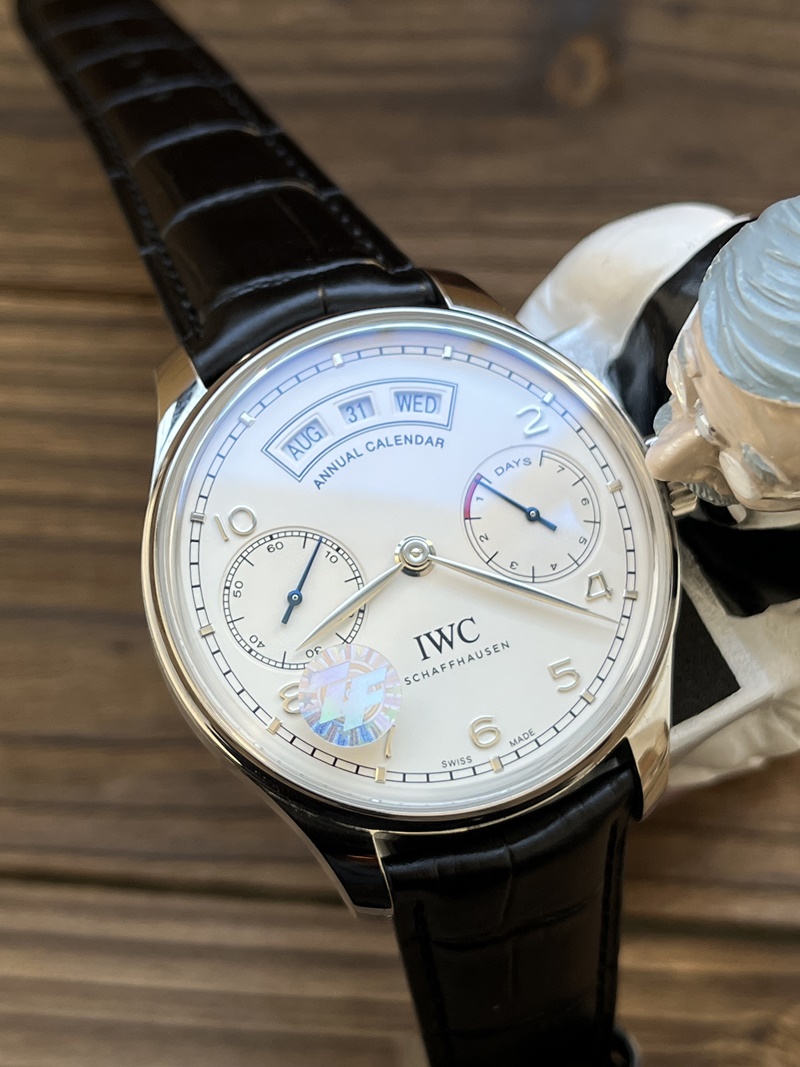 ZF공장 IWC 애뉴얼 캘린더 화이트 (시계)