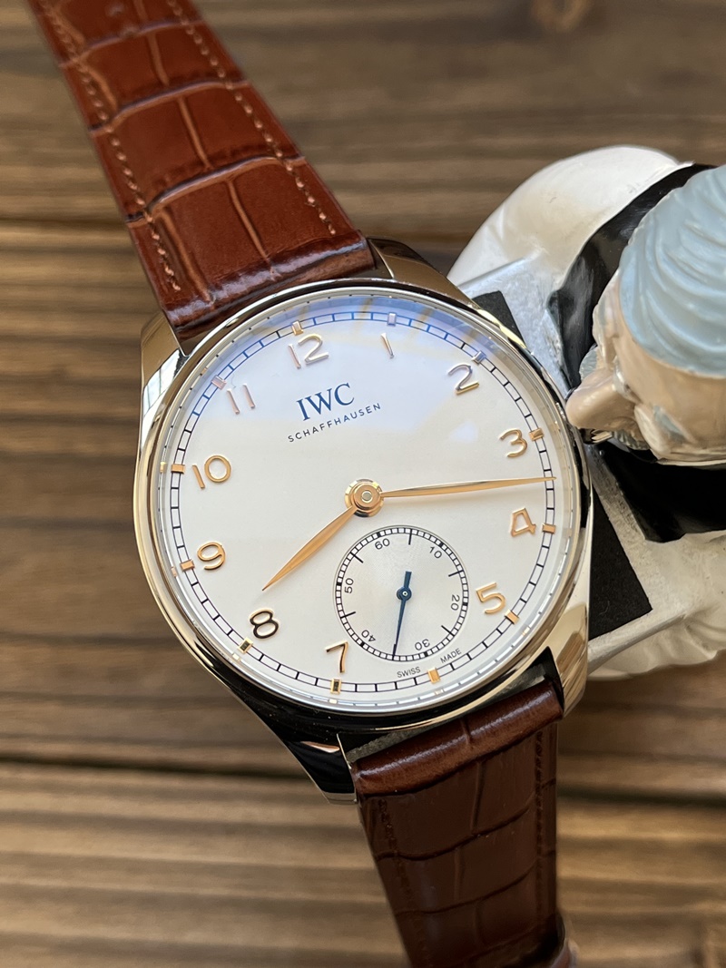 ZF공장 IWC 포르투기즈 실버케이스 수동(시계)